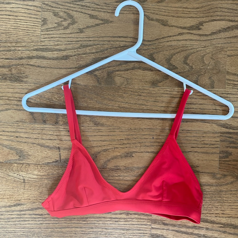 White Fox Boutique Bikini Top Swimsuit Swim